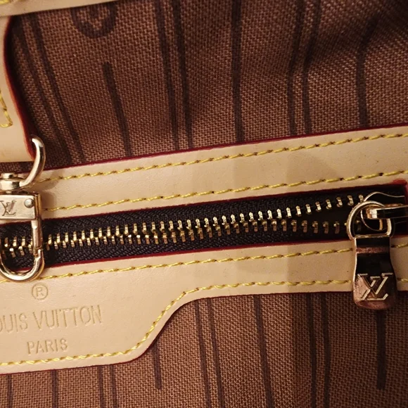 Brown Monogram Canvas NEVERFULL MM TOTE - Picture 10 of 16